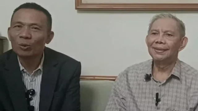 Mantan Rektor UGM, Prof Sofian Effendi menuebut Jokowi tak pernah lulus UGM, tapi langsung minta maaf dan mencabut pernyataannya.